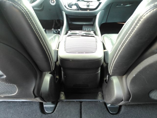 Used 2025 Chrysler Pacifica Limited FWD image 30