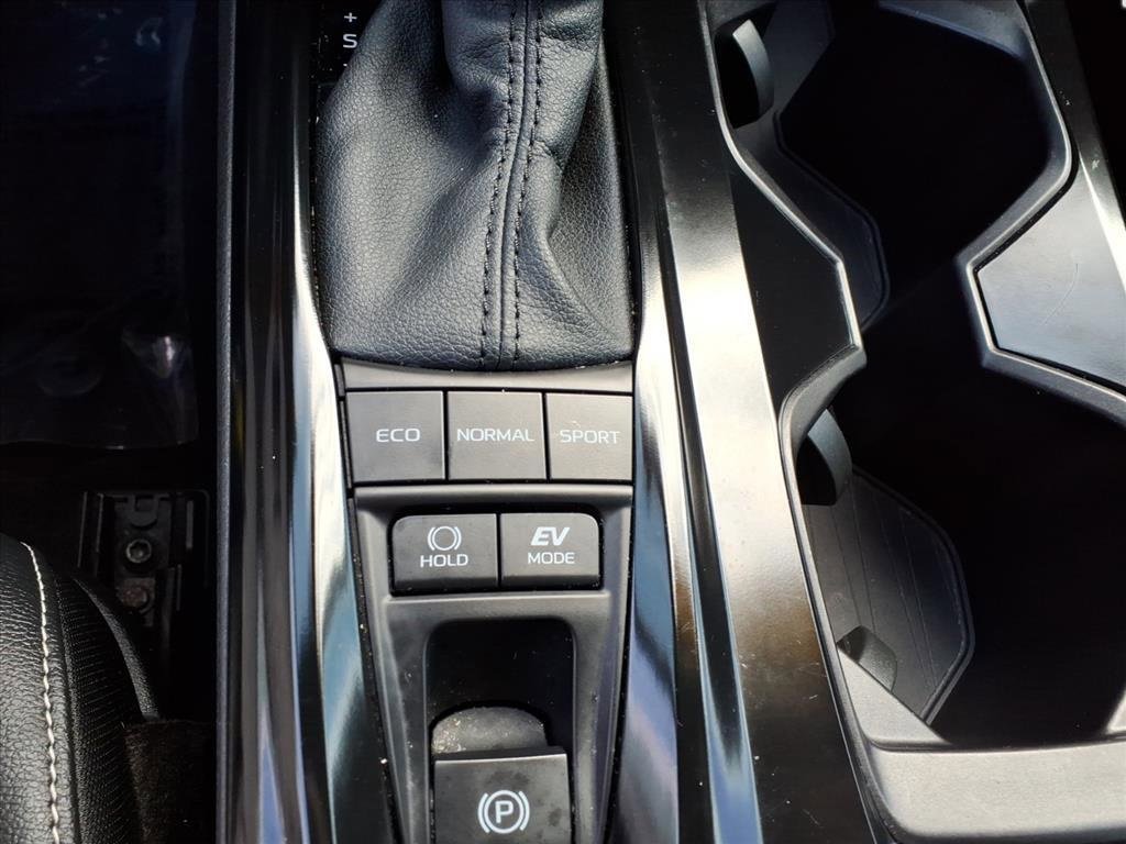 Used 2025 Toyota Camry SE w/ Convenience Package image 22