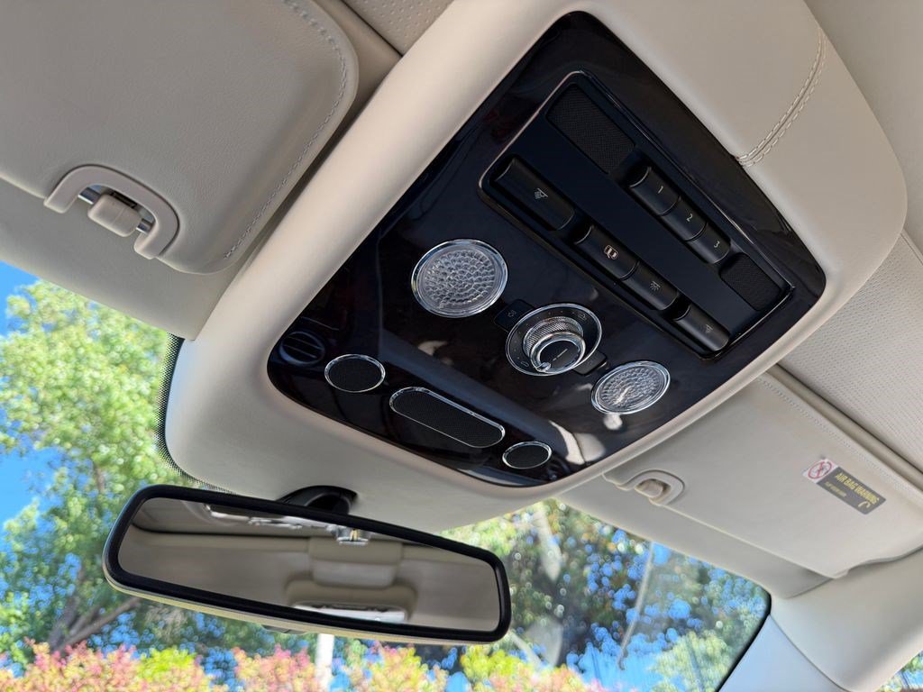 Certified 2018 Bentley Flying Spur V8 AWD/4WD image 29