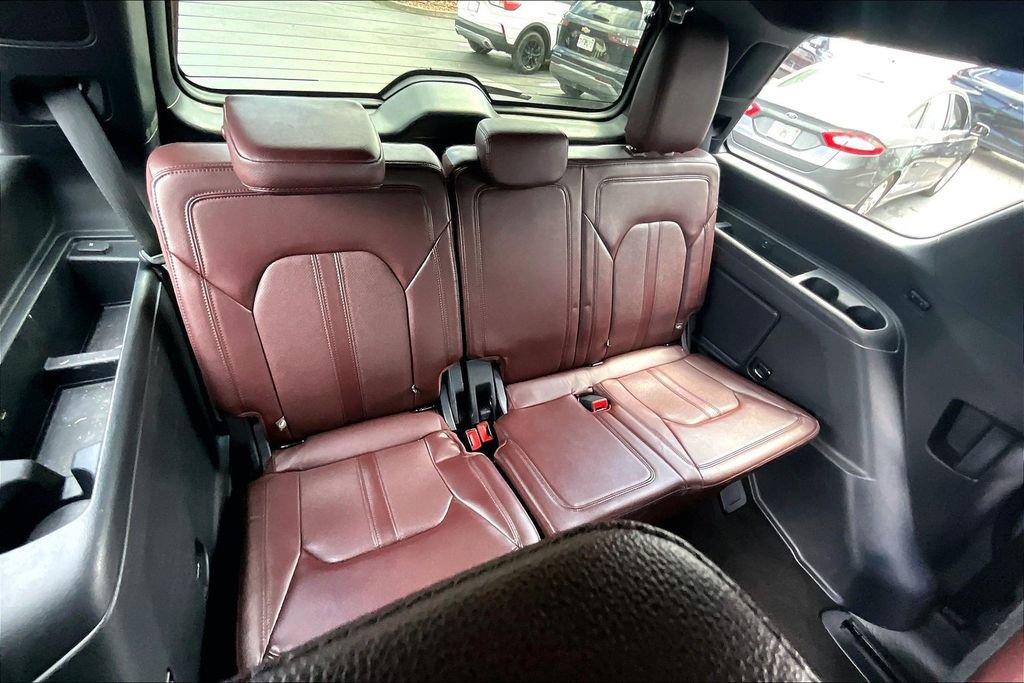 Used 2023 Ford Expedition Limited image 25
