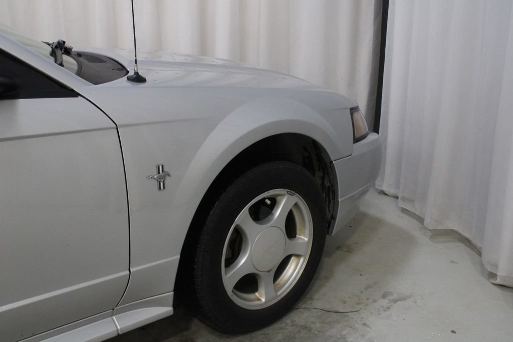 Used 2003 Ford Mustang Coupe RWD image 22