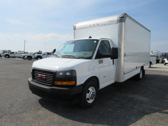 Used 2022 GMC Savana 3500 Extended w/ Power Convenience Package RWD image 7