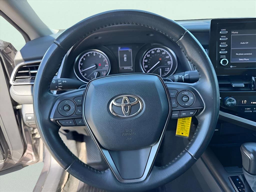 Used 2023 Toyota Camry SE image 19