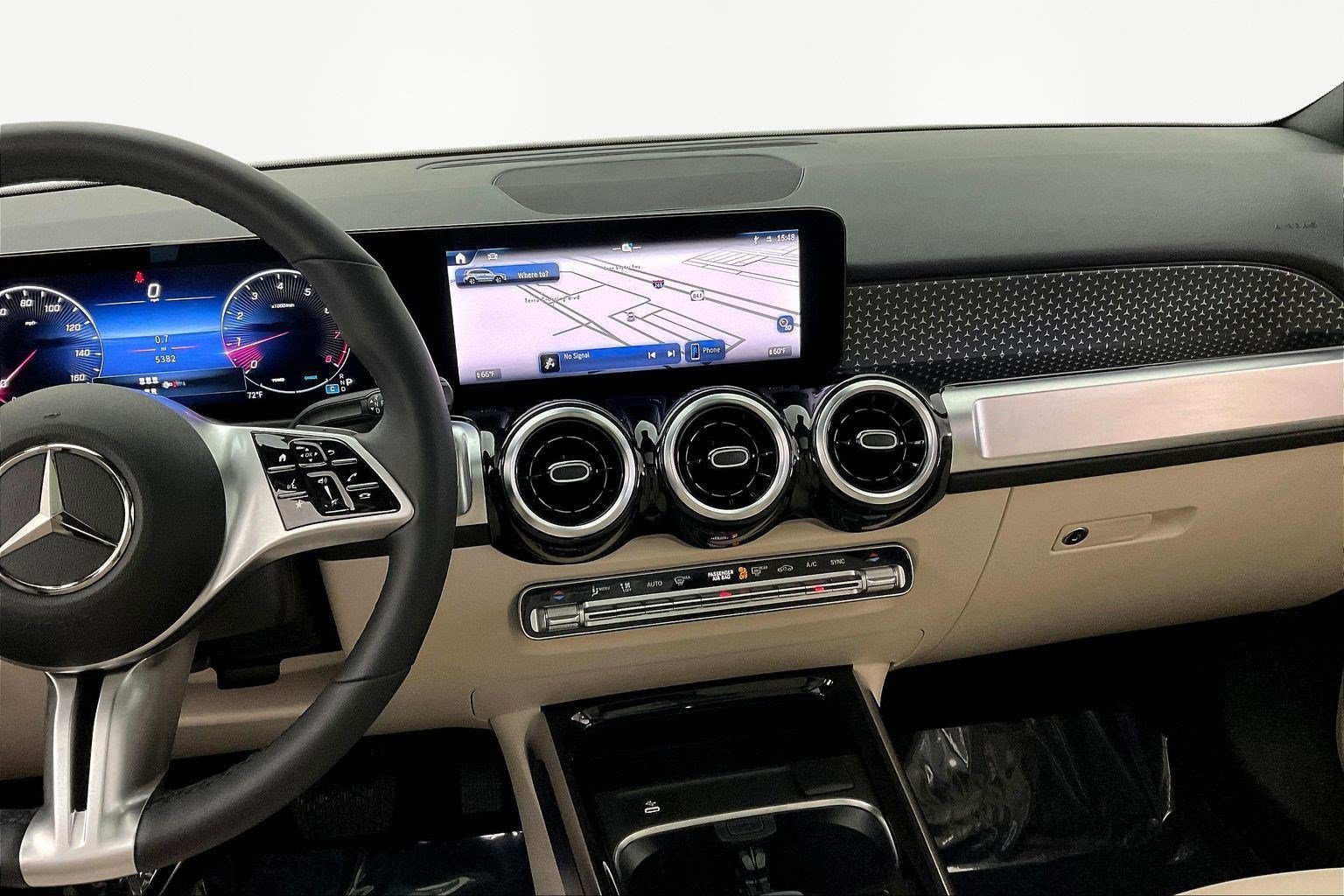 Certified 2026 Mercedes-Benz GLB 250 4MATIC image 9