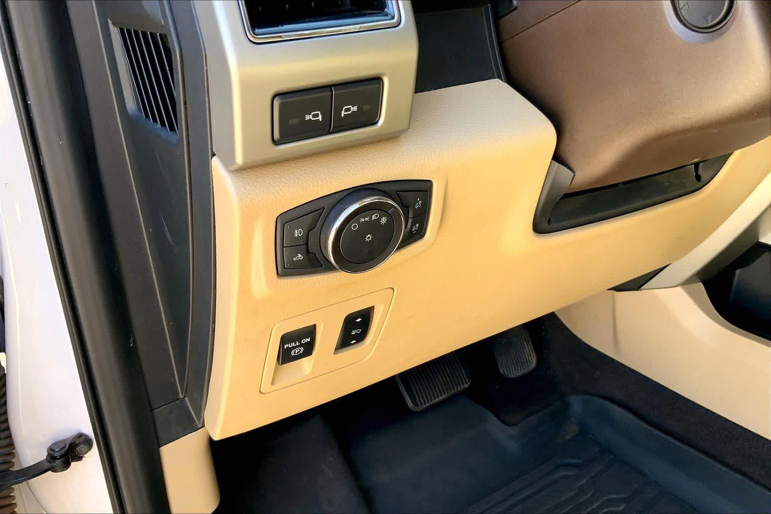 Used 2019 Ford F150 Lariat w/ Equipment Group 502A Luxury AWD/4WD image 36