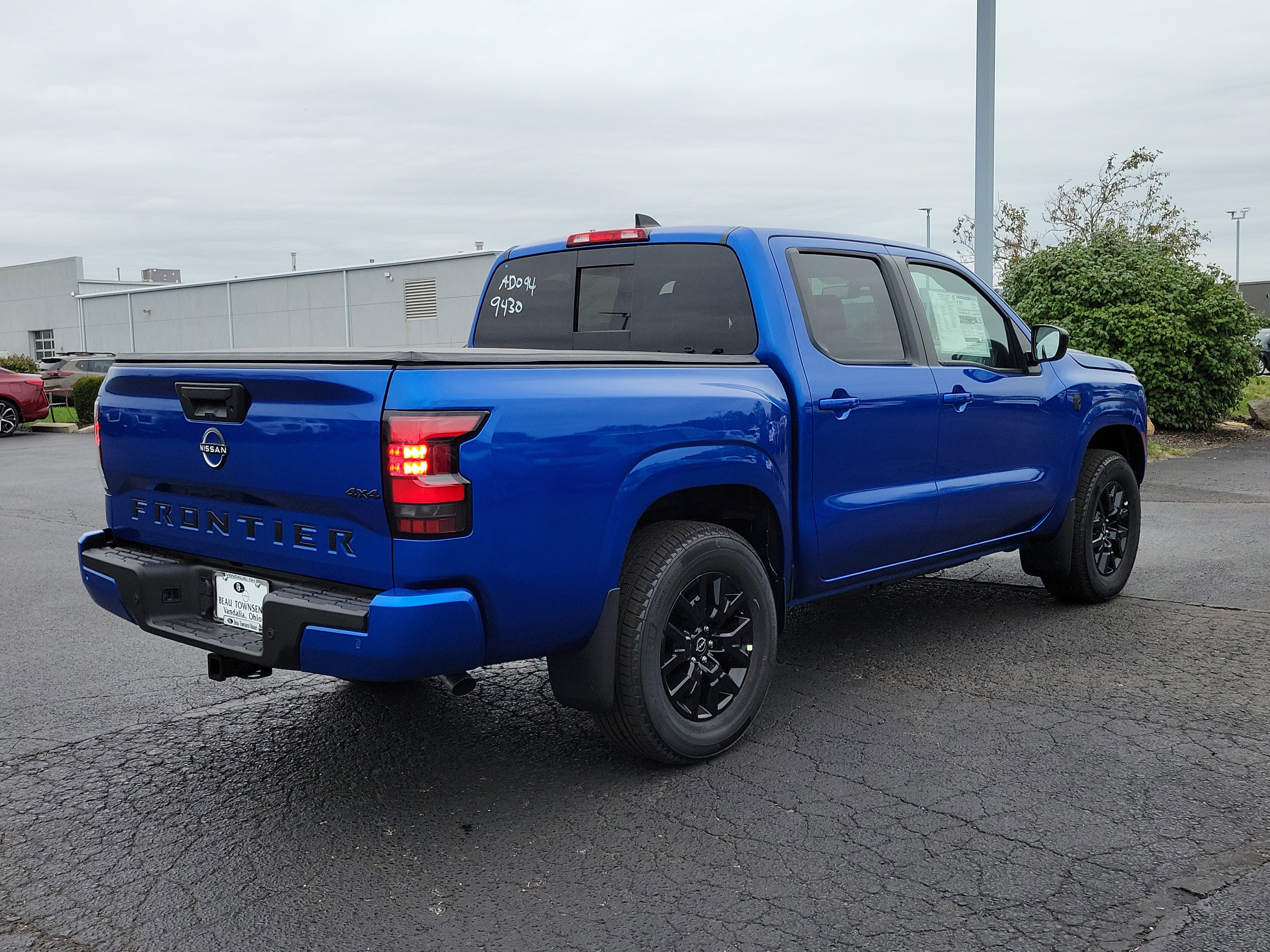 New 2026 Nissan Frontier SV image 4