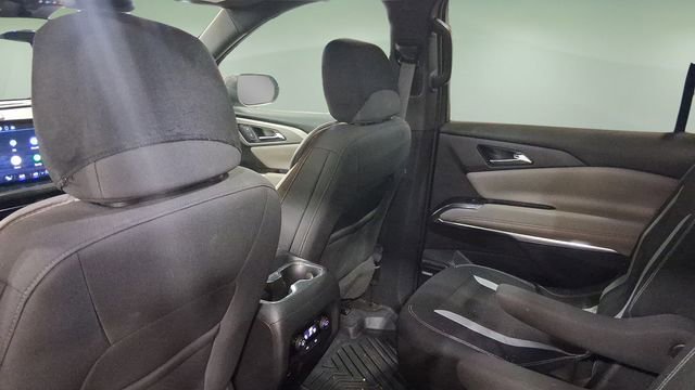 Used 2024 Chevrolet Traverse LT w/ Enhanced Driving Package image 23