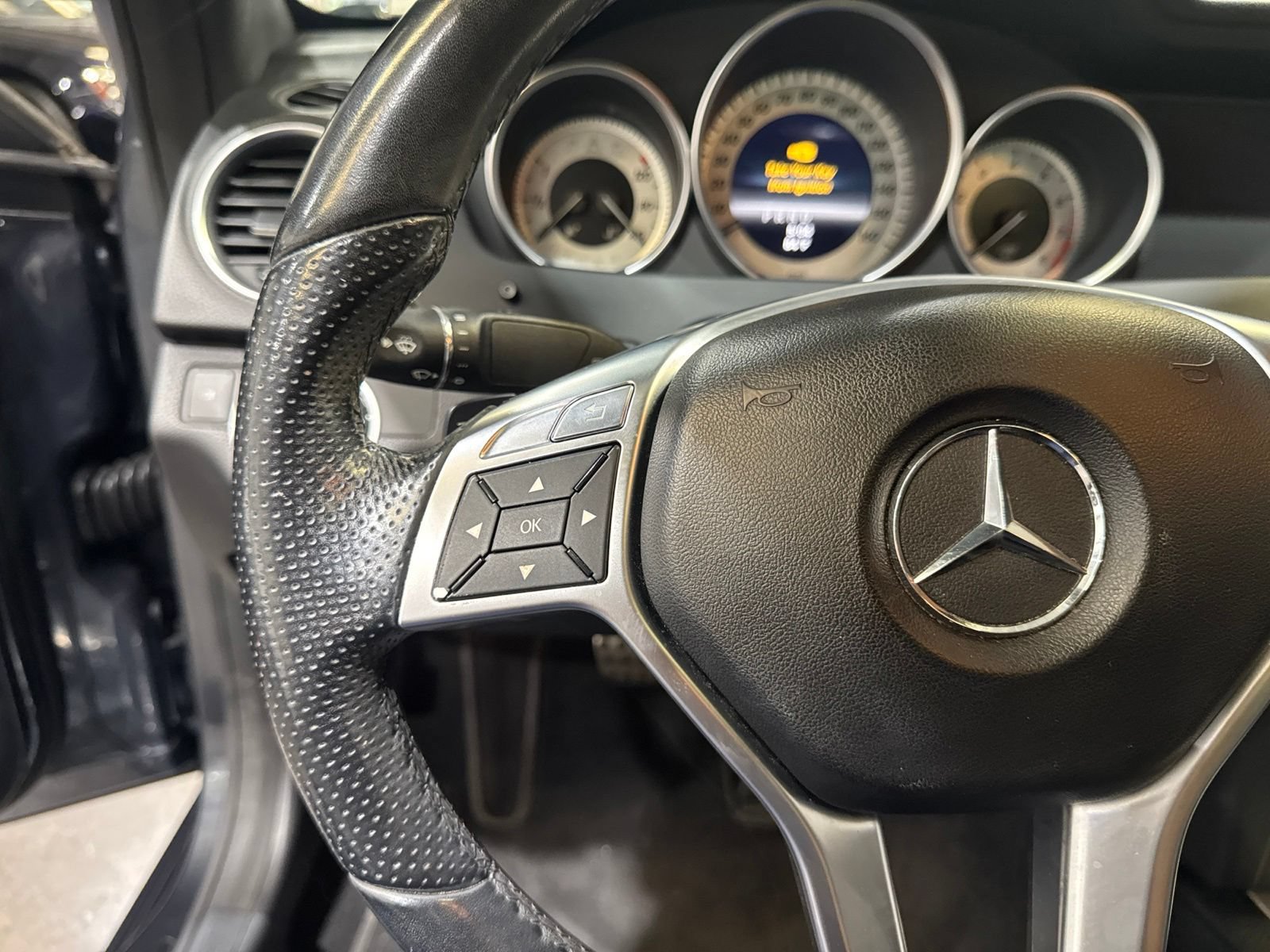 Used 2013 Mercedes-Benz C 250 Coupe image 24
