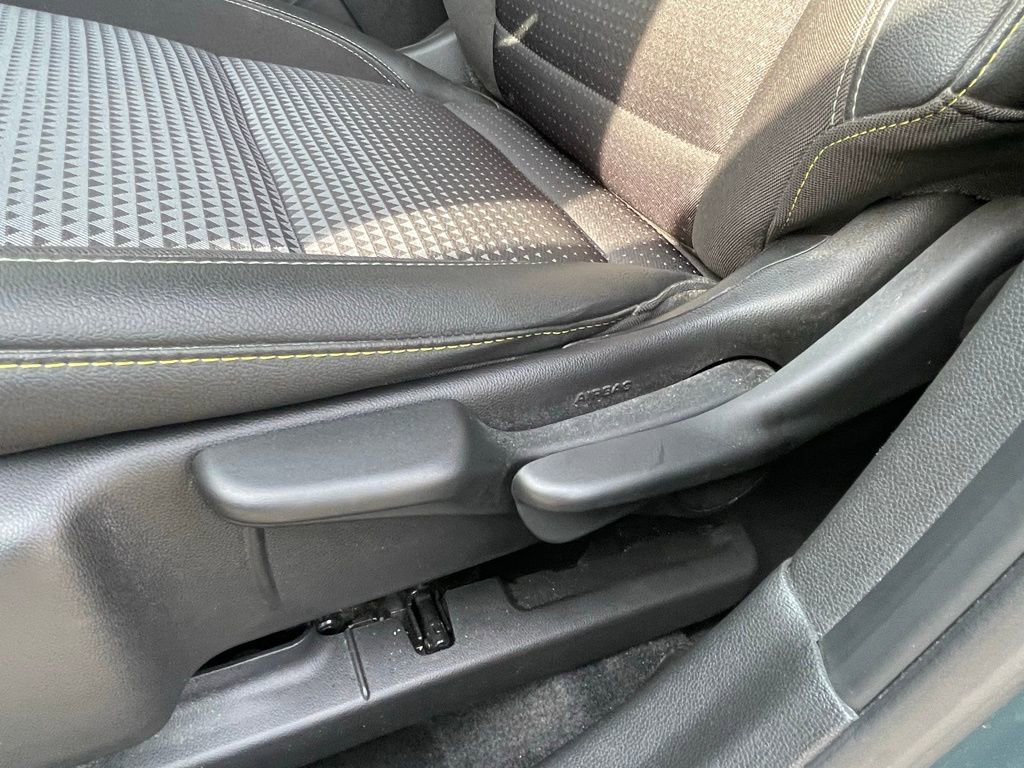 Certified 2025 Chevrolet Trax LT w/ LT Convenience Package image 23