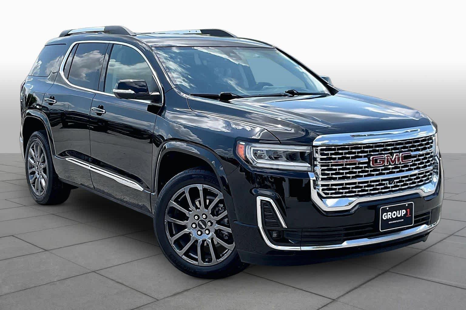 Used 2023 GMC Acadia Denali w/ Black Diamond Edition FWD image 3
