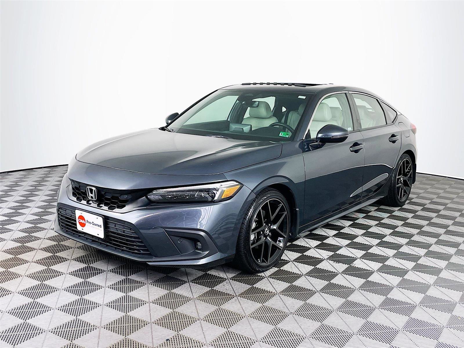 Used 2023 Honda Civic Sport Touring image 3