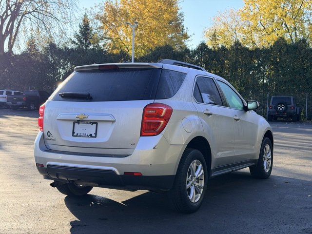 Used 2017 Chevrolet Equinox LT w/ Convenience Package image 3