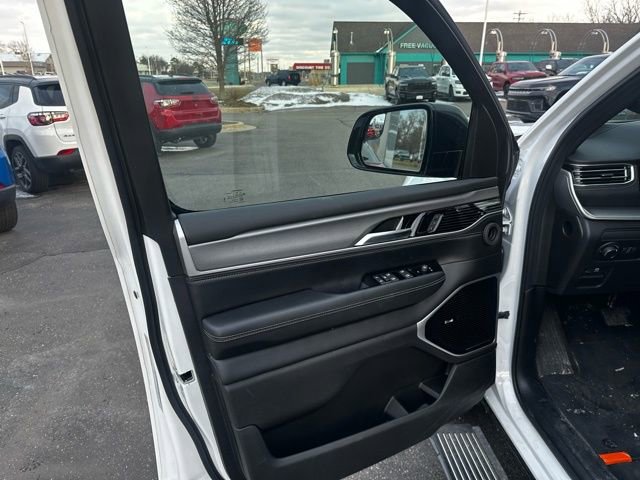 New 2026 Jeep Grand Wagoneer Limited image 19