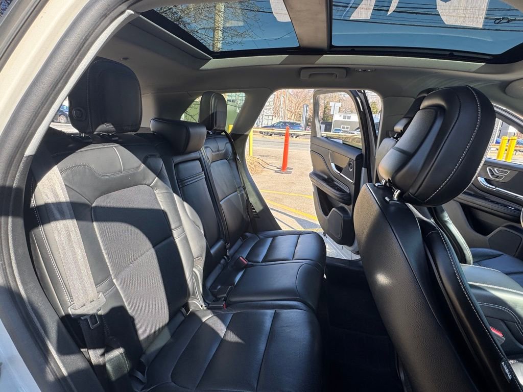 Used 2020 Lincoln Corsair Reserve w/ Equipment Group 201A image 15