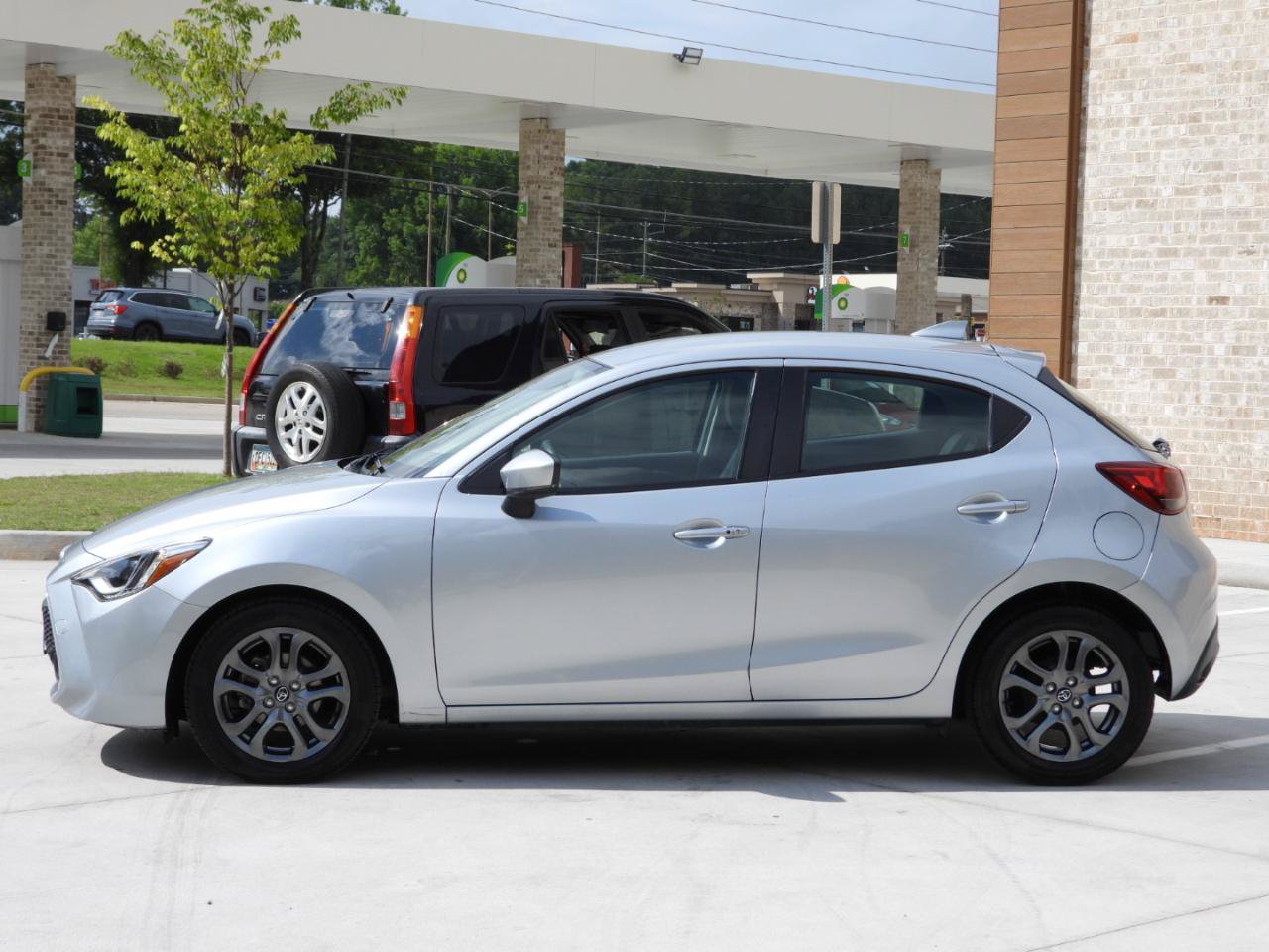 Used 2020 Toyota Yaris XLE FWD image 16
