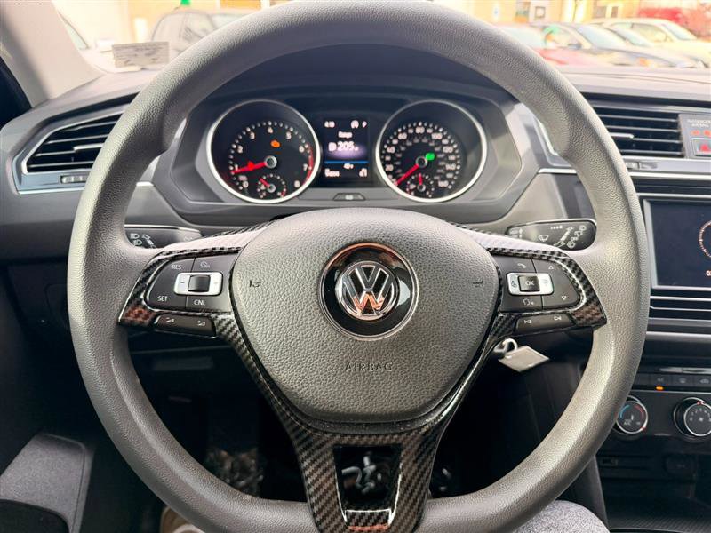 Used 2018 Volkswagen Tiguan S AWD/4WD image 11