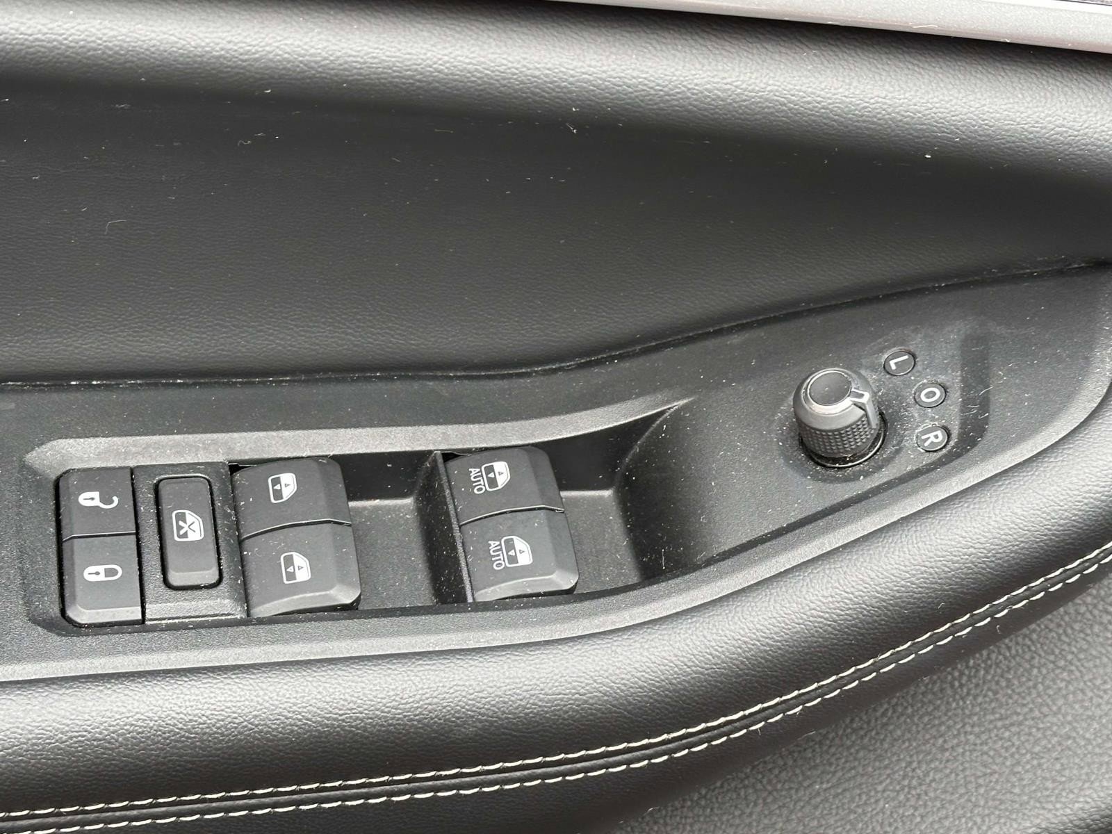 Used 2022 Jeep Grand Cherokee L Limited image 15