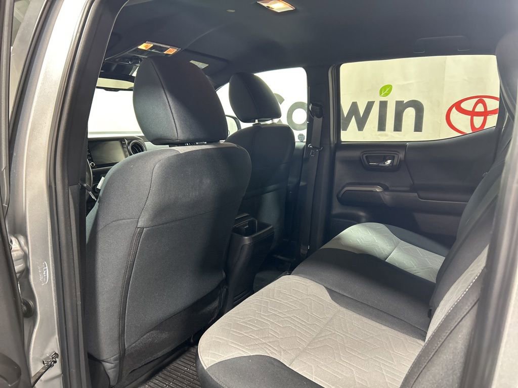 Used 2023 Toyota Tacoma TRD Off-Road image 19