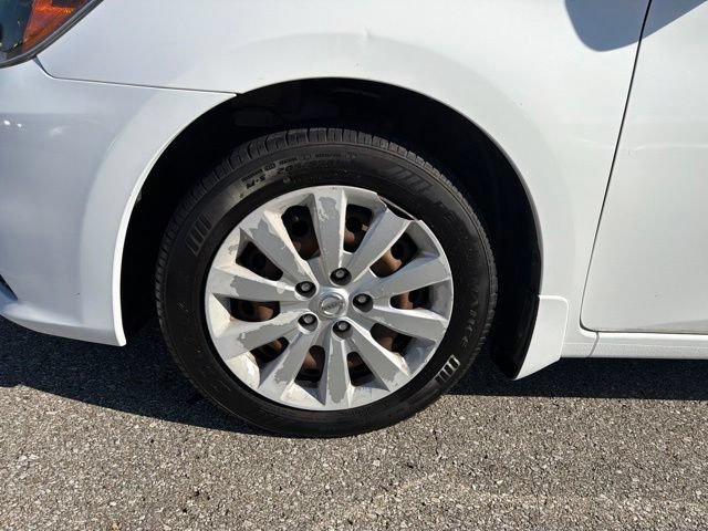 Used 2017 Nissan Sentra S FWD image 32