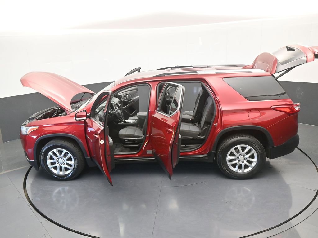 Used 2018 Chevrolet Traverse LT image 65