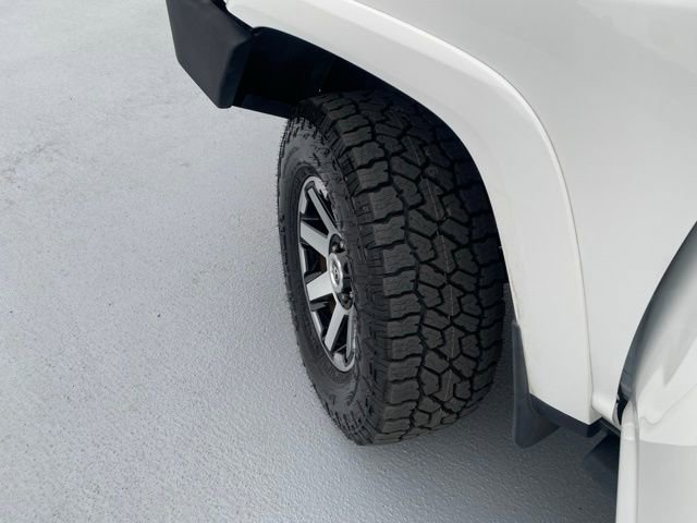 Used 2018 Toyota 4Runner TRD Off-Road Premium AWD/4WD image 28