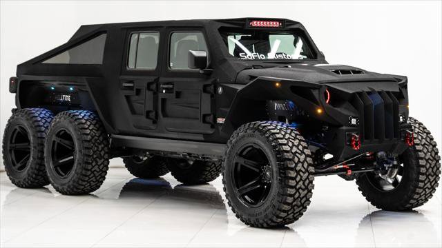 Used 2025 Jeep Gladiator Sport image 3