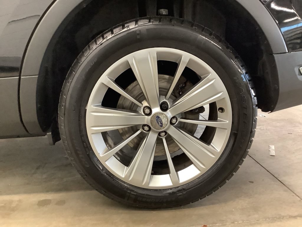 Used 2018 Ford Explorer Limited w/ Equipment Group 301A AWD/4WD image 24