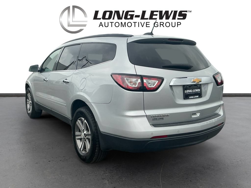 Used 2017 Chevrolet Traverse LT FWD image 4