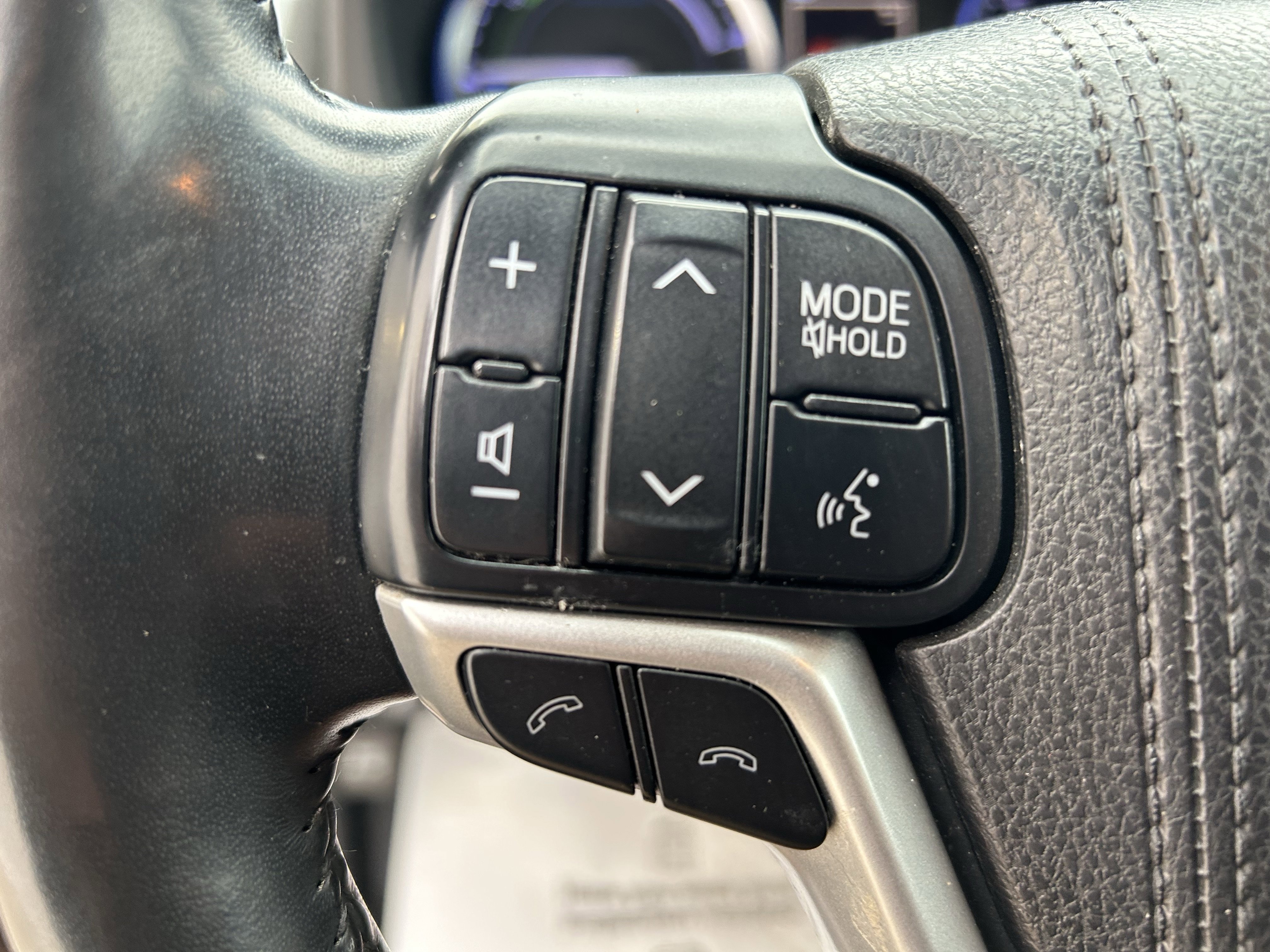 Certified 2018 Toyota Highlander Limited Platinum image 24