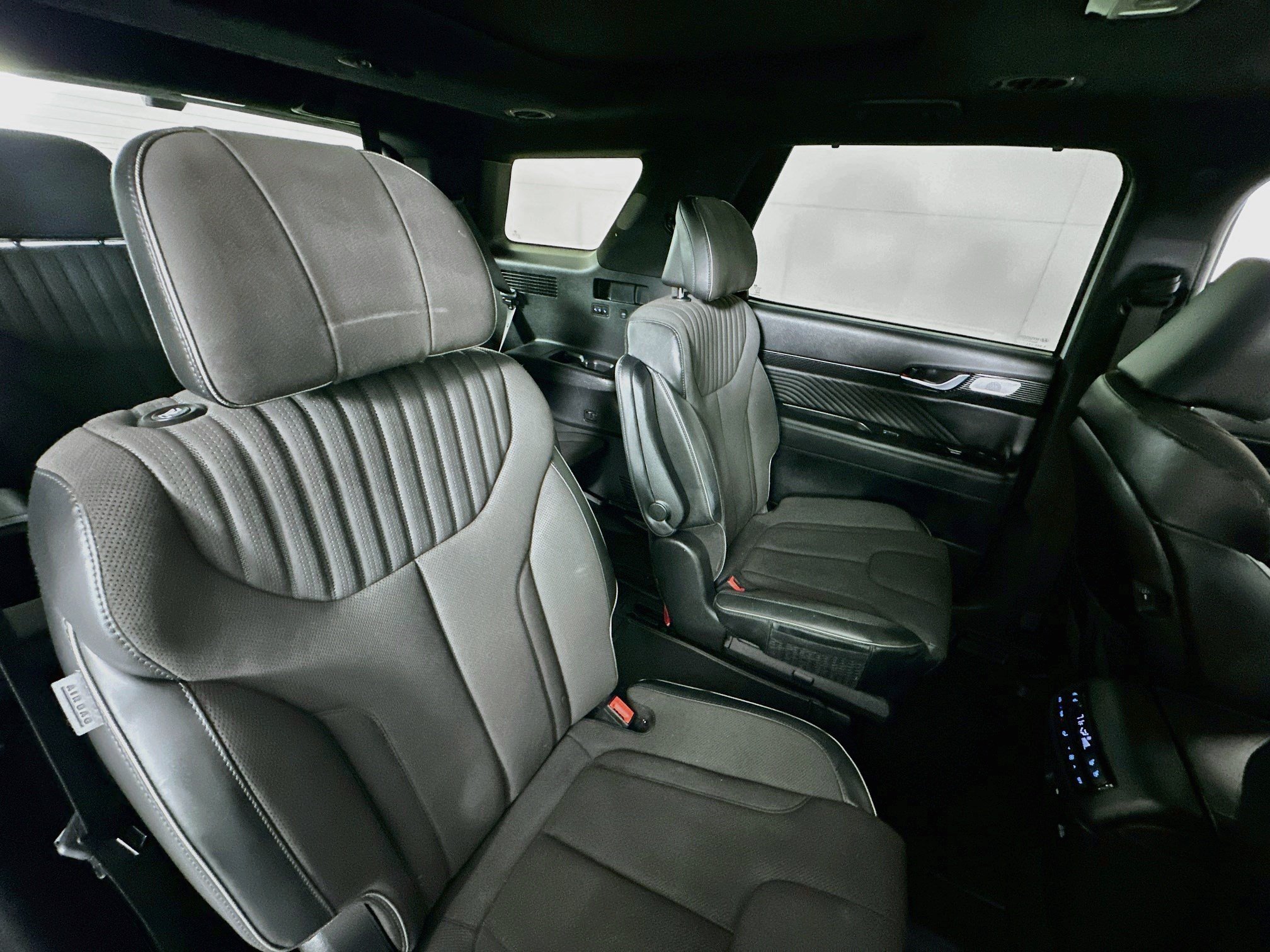 Used 2025 Hyundai Palisade Calligraphy AWD/4WD image 28
