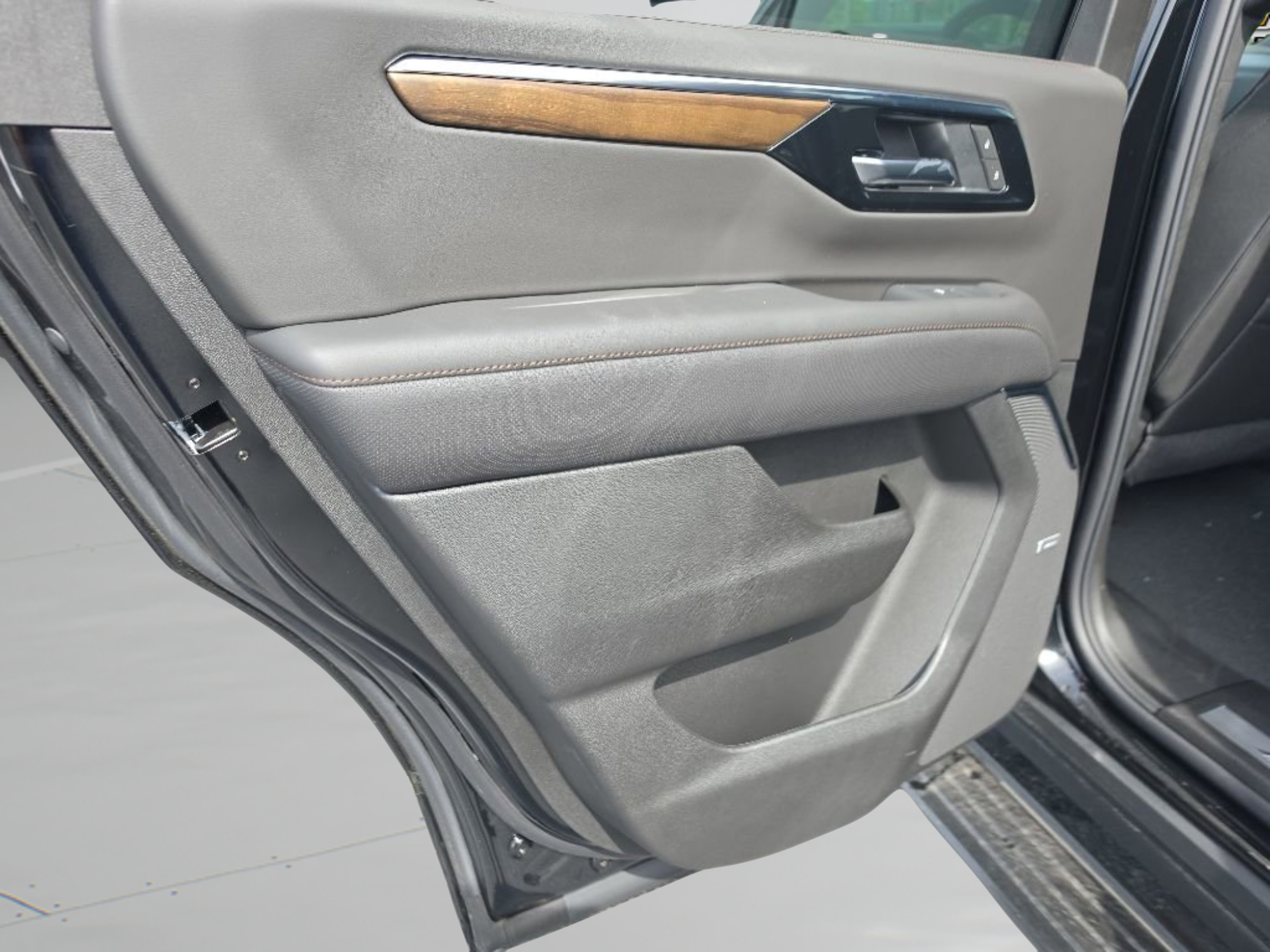 New 2026 Chevrolet Tahoe High Country AWD/4WD image 22
