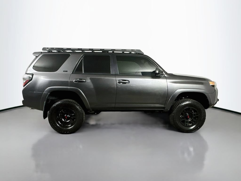 Used 2019 Toyota 4Runner SR5 AWD/4WD image 7