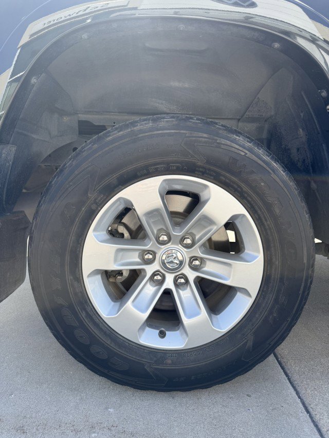 Used 2022 RAM 1500 Laramie image 32