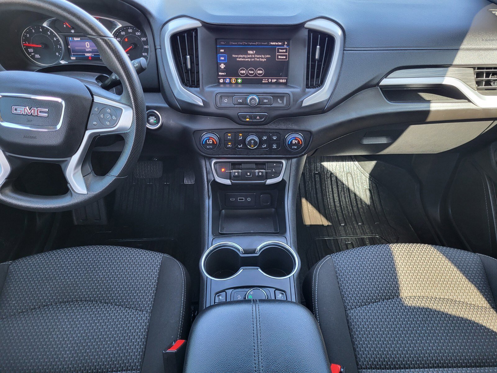 Used 2023 GMC Terrain SLE w/ Driver Convenience Package image 15