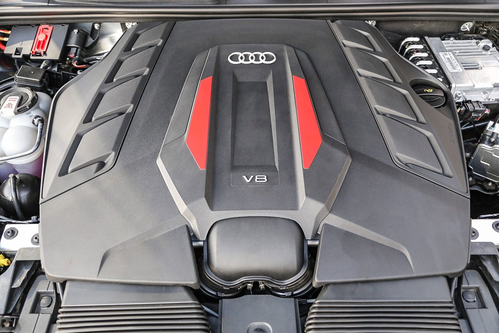 Used 2025 Audi SQ8 Premium Plus image 28