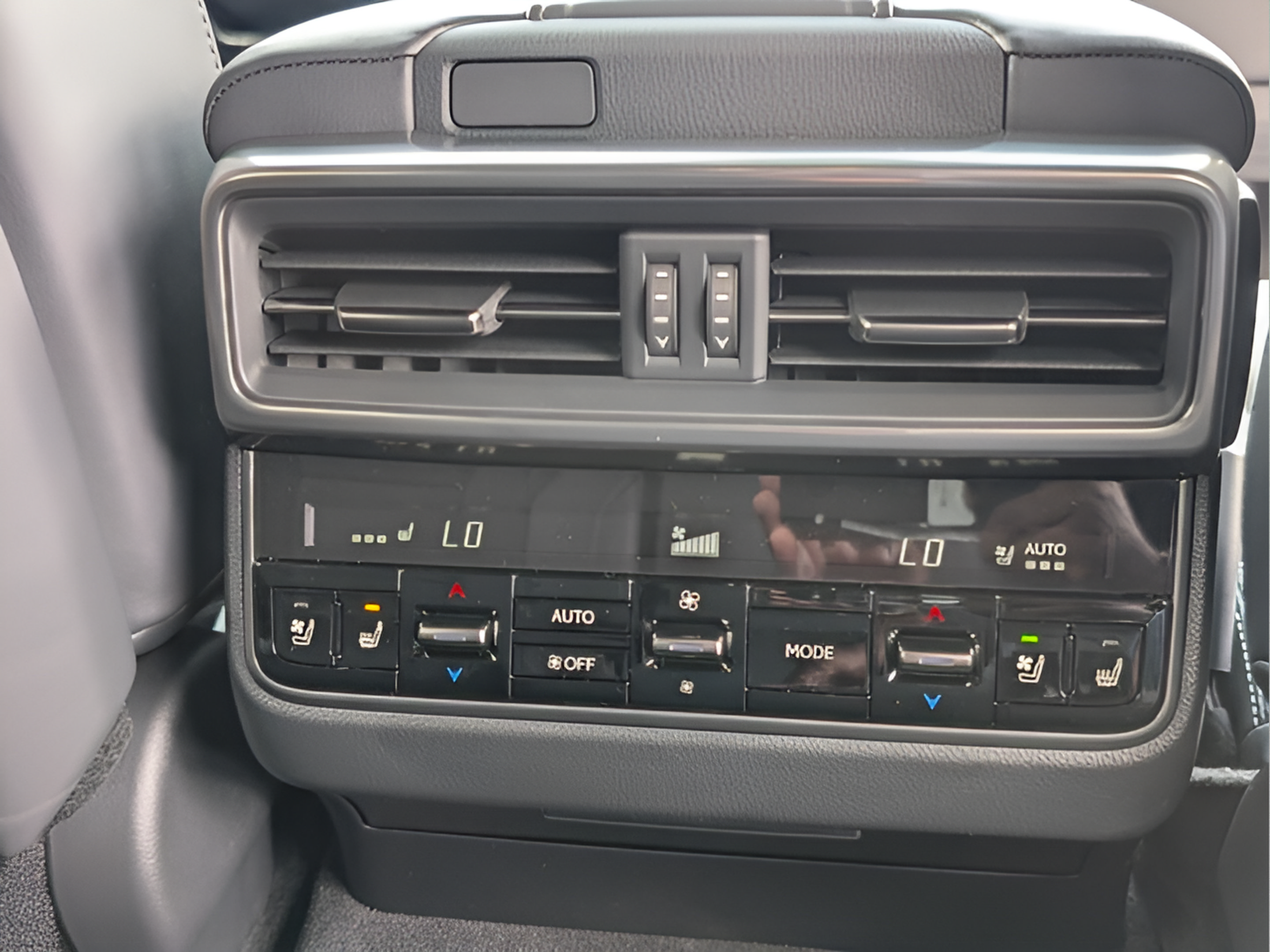New 2026 Lexus LX 600 F Sport AWD/4WD image 16