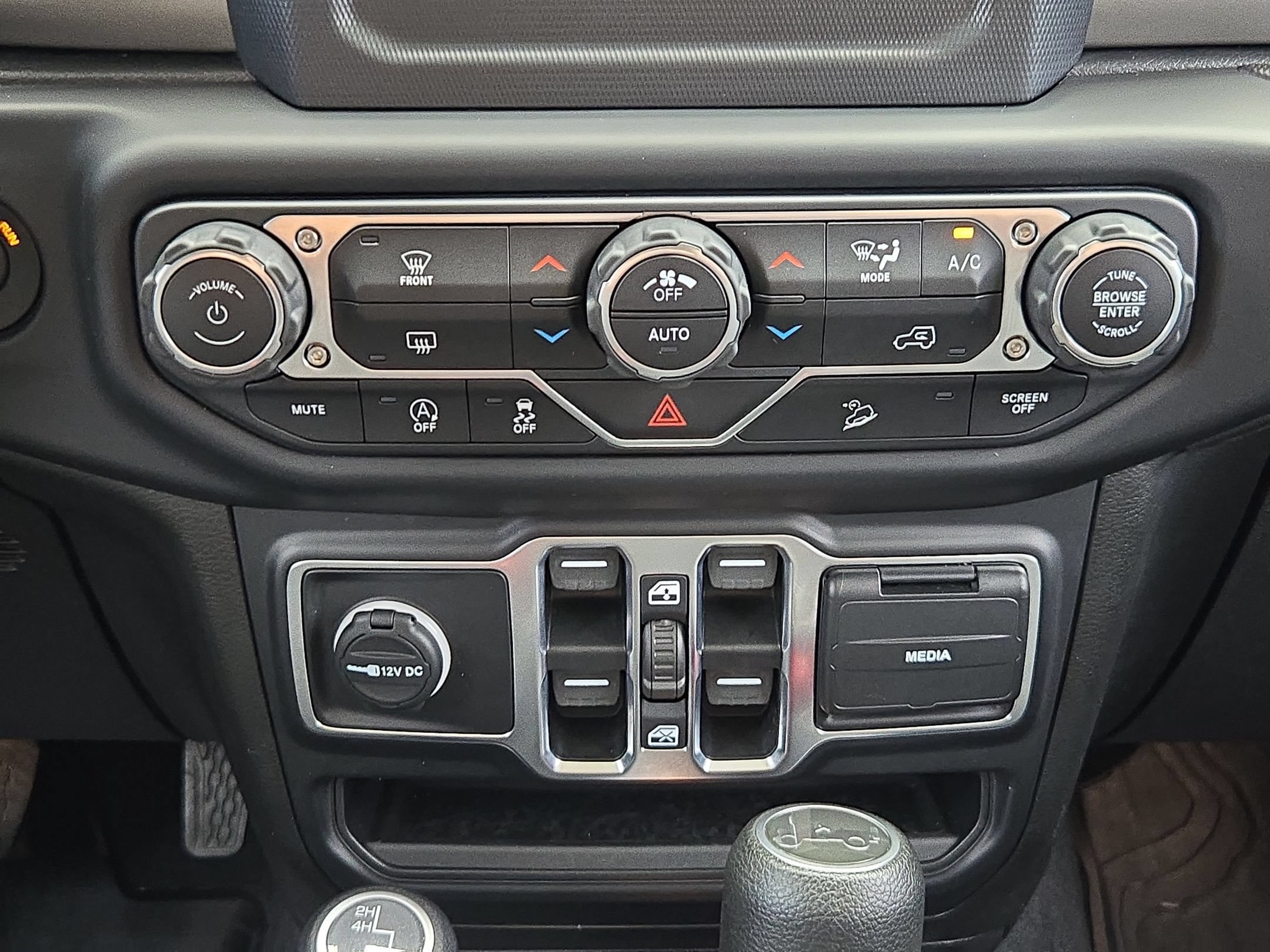 Used 2020 Jeep Wrangler Unlimited Sport AWD/4WD image 18