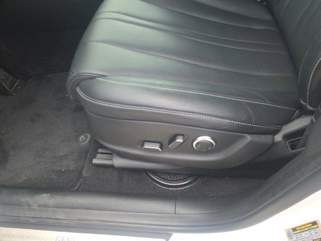 Used 2025 Genesis GV80 2.5T Standard image 7