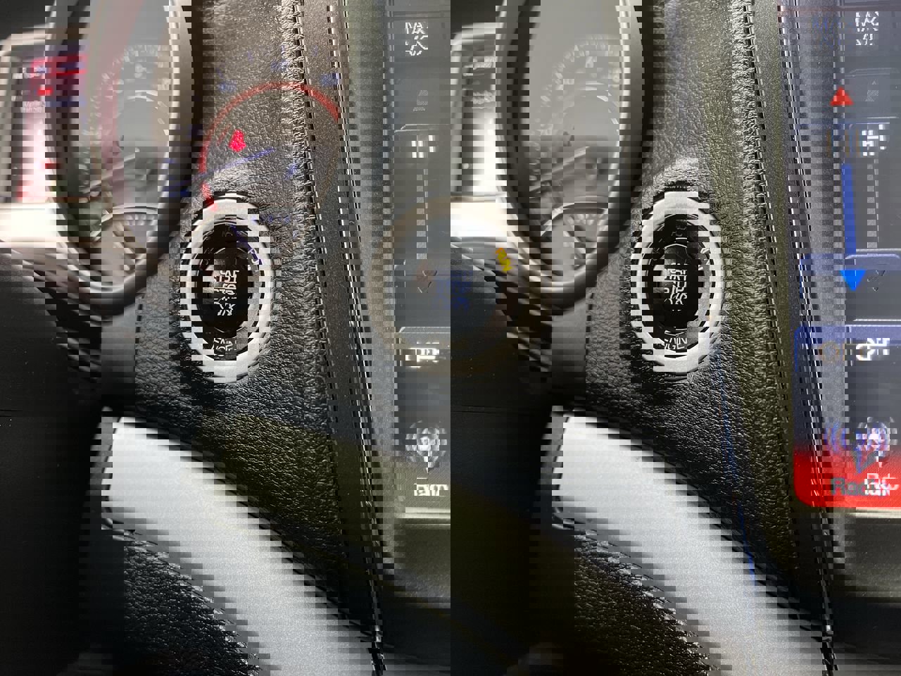 Used 2014 Dodge Journey SXT w/ Flexible Seating Group image 19