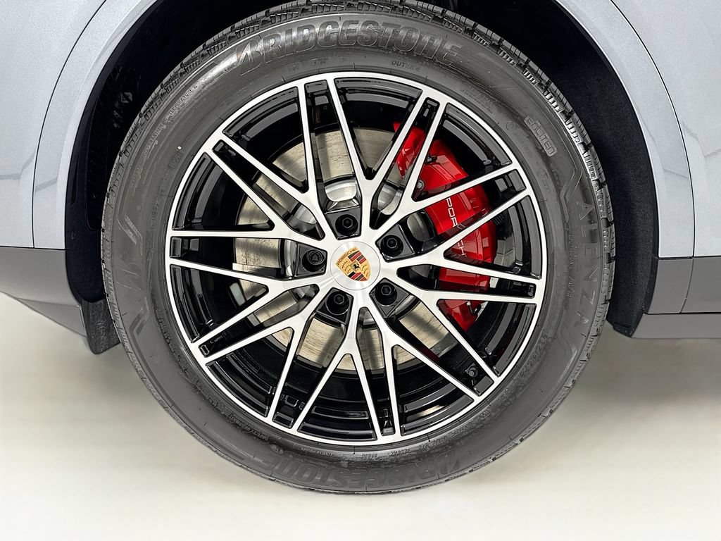 New 2026 Porsche Cayenne S AWD/4WD image 33