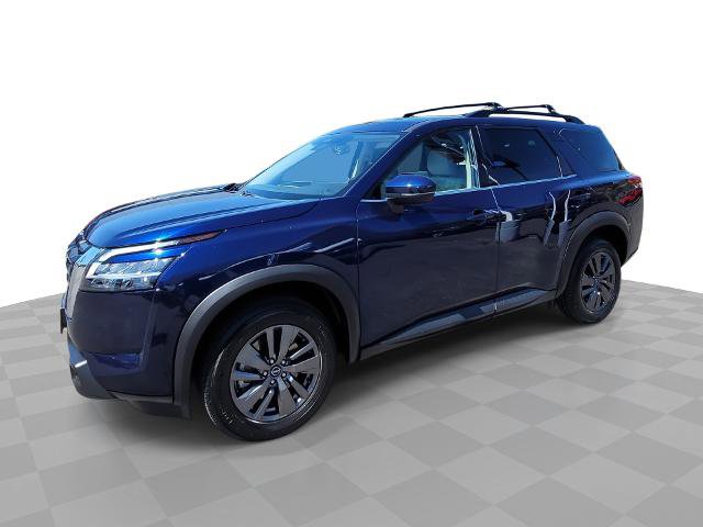 Used 2022 Nissan Pathfinder SV image 1