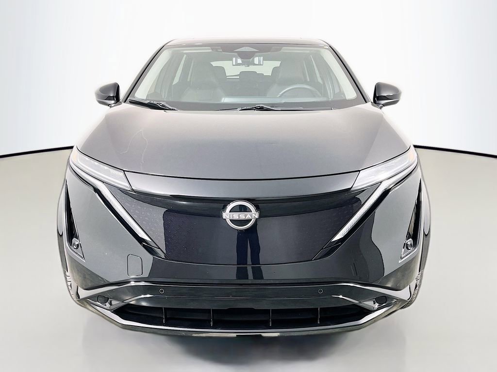 Used 2025 Nissan Ariya AWD image 3