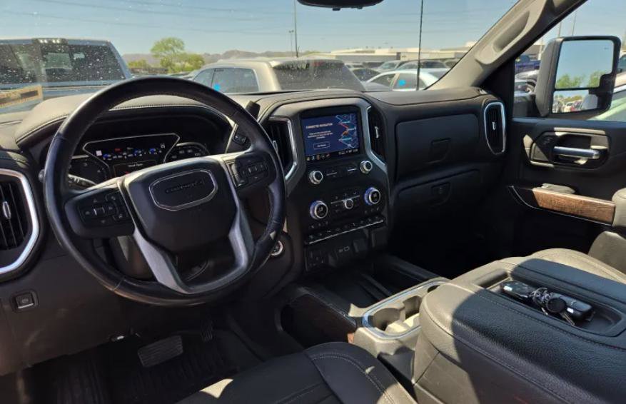 Used 2022 GMC Sierra 2500 Denali w/ Denali Ultimate Package AWD/4WD image 8