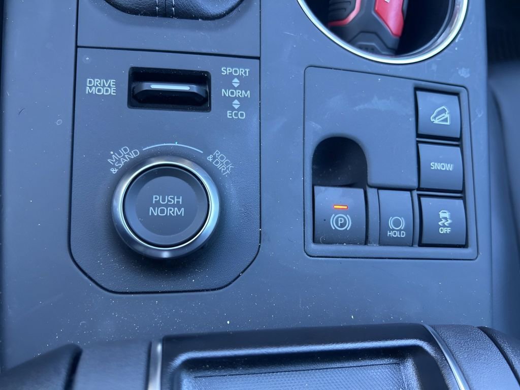 Used 2025 Toyota Highlander XSE image 27