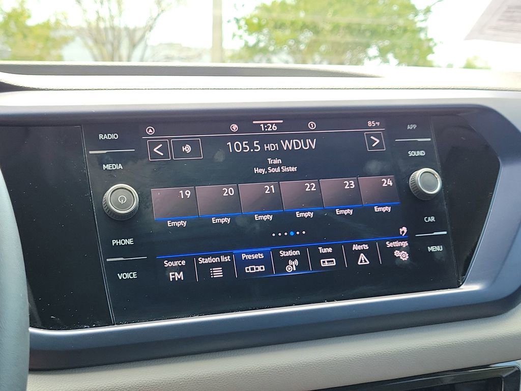 Used 2022 Volkswagen Taos SE image 24