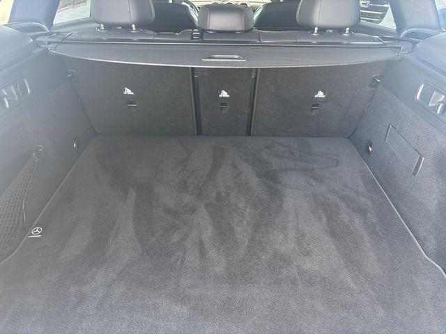 Used 2024 Mercedes-Benz GLC 300 image 36