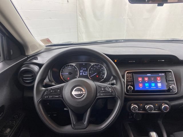 Used 2023 Nissan Kicks S FWD image 9