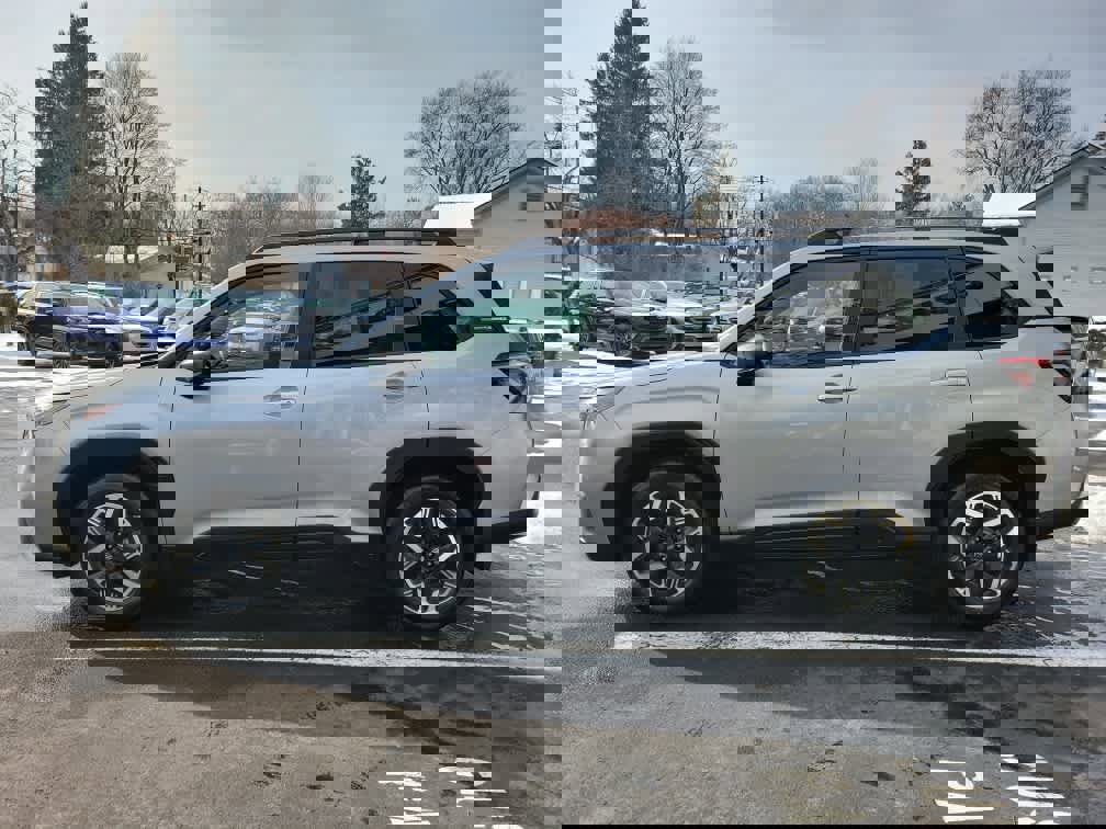 Certified 2025 Subaru Forester Premium image 7