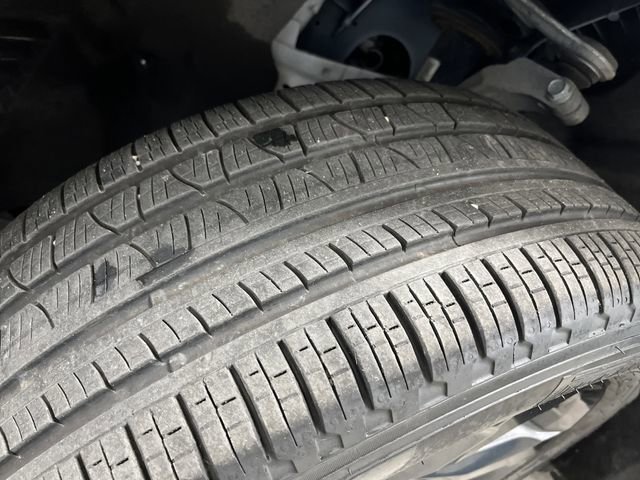 Used 2023 Jeep Grand Cherokee Limited w/ Luxury Tech Group II image 38