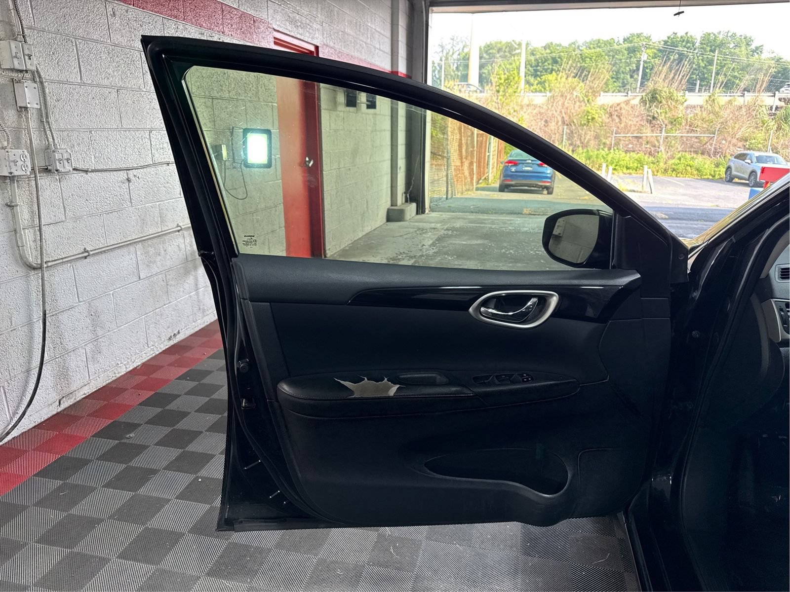 Used 2018 Nissan Sentra SV FWD image 19
